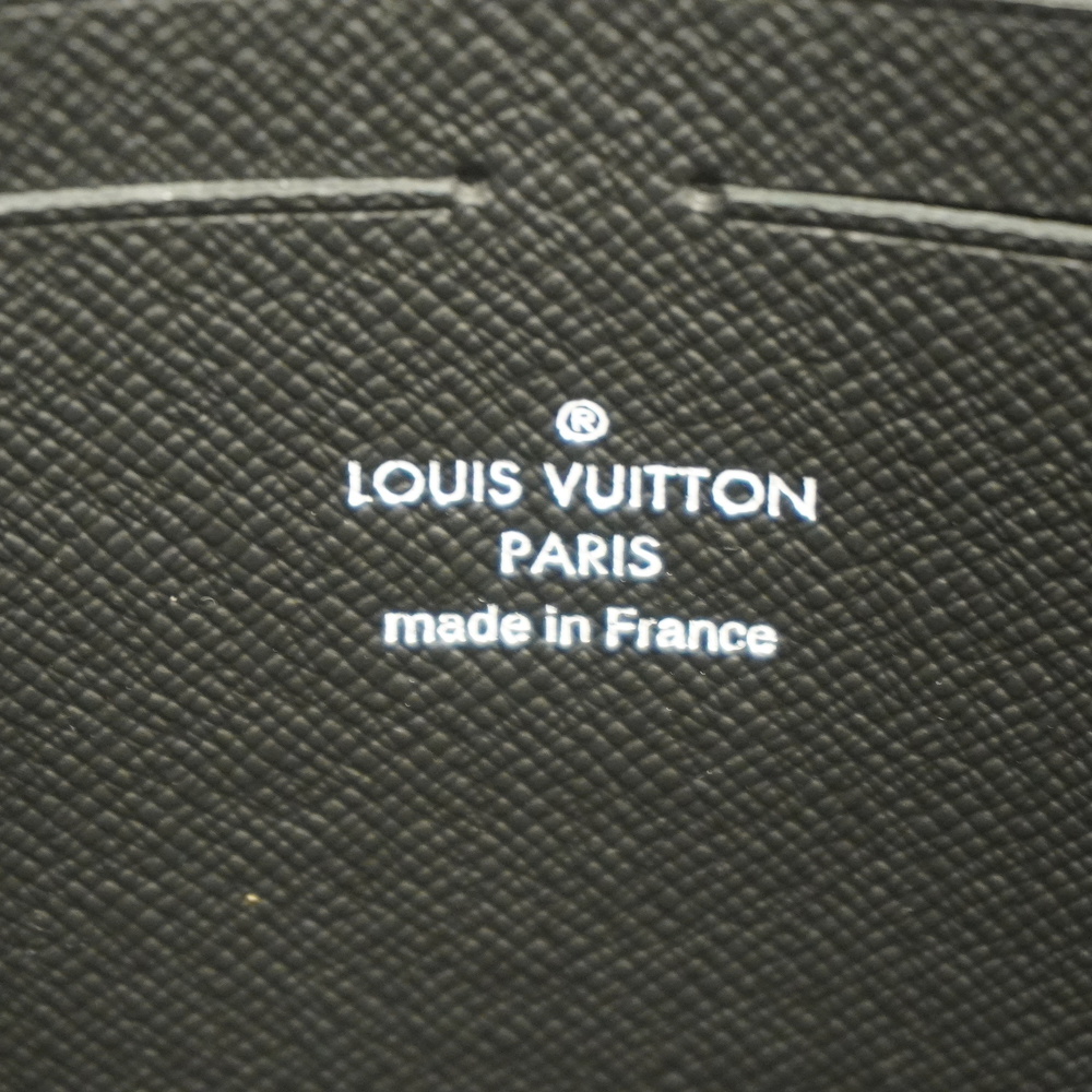 Auth Louis Vuitton Monogram Eclipse Pochette Voya… - image 5